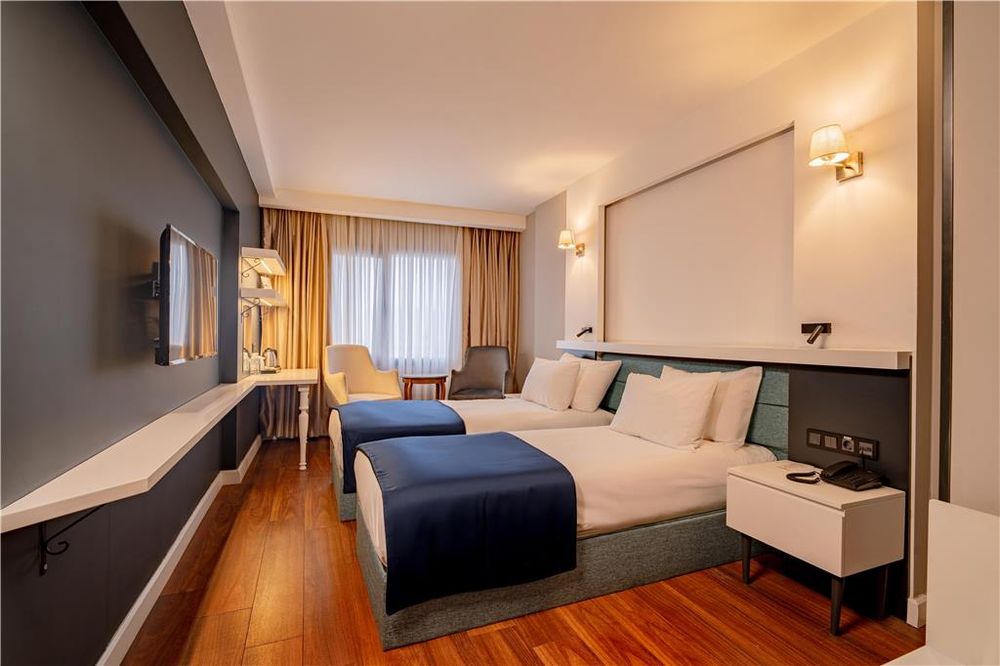 Aksan Hotel
