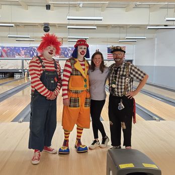 Legendary Lanes - Clown entertaining our youth league - Bowling Near Me - Huntingburg, Indiana