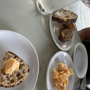 Chez Ma Tante - Red stripe gouda and bread - New American Near Me - Brooklyn, New York