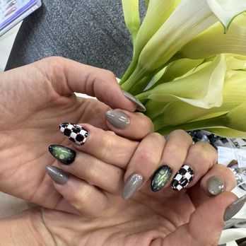 Nailtique - Nail Salons Near Me - Los Angeles, California