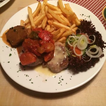 Dolomitenhütte - Gegrillte Schweinemedaillons - Mountain Huts Near Me - Amlach, 7