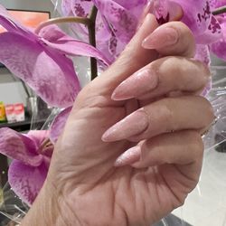 Happy Nails & Spa - Gel X cat eyes by Natalie.