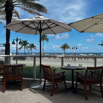 Steak 954 - The outdoor seating and ocean view are choice, but inside they have a water-wall with live jellyfish. Cool! - Steakhouses Near Me - Fort Lauderdale, Florida Steak 954 - The outdoor seating and ocean view are choice, but inside they have a water-wall with live jellyfish. Cool! - Steakhouses Near Me - Fort Lauderdale, Florida