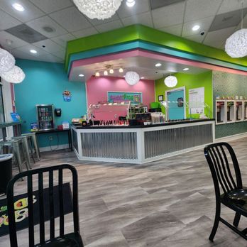 sweetFrog Premium Frozen Yogurt - Ice Cream & Frozen Yogurt Near Me - Matthews, North Carolina sweetFrog Premium Frozen Yogurt - Ice Cream & Frozen Yogurt Near Me - Matthews, North Carolina
