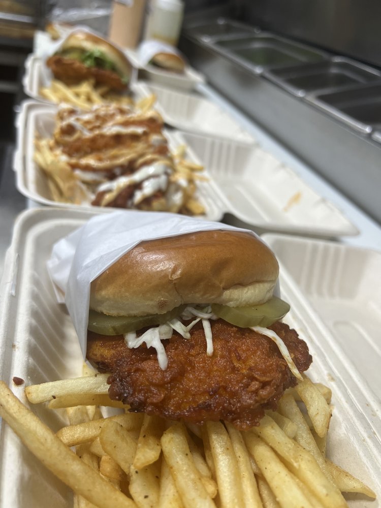 YUMMY BIRD FOOD TRUCK Updated April 2024 13603 Marina Pointe Dr