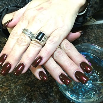 Hollywood Nails - Acrylic set - Nail Salons Near Me - Plymouth, Massachusetts