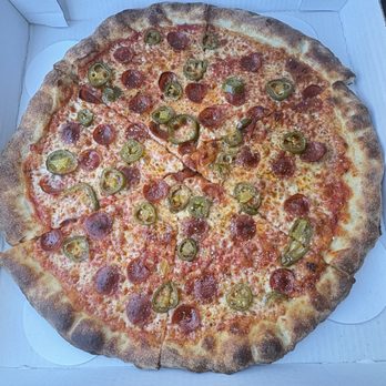 Feral Pizza - Ankle Biter - Pizza Near Me - Austin, Texas