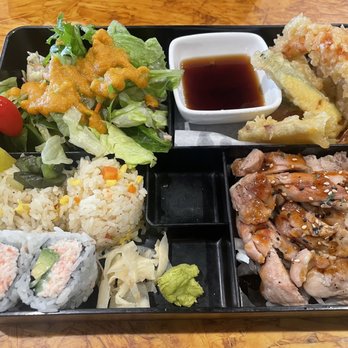 Kazoku Sushi - Chicken Bento Box - Sushi Bars Near Me - Troy, Michigan