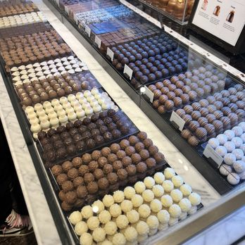 Läderach chocolatier suisse - Chocolatiers & Shops Near Me - Orlando, Florida Läderach chocolatier suisse - Chocolatiers & Shops Near Me - Orlando, Florida