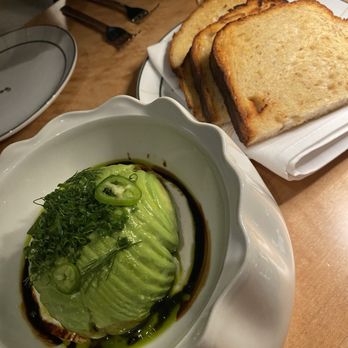 Ummo - Burrata e Avocado - Italian Near Me - Chicago, Illinois