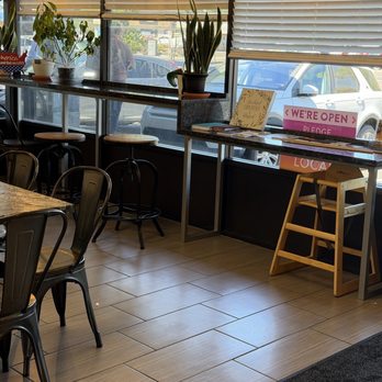 Elite Bakery Cafe - Plenty of seating - Bakeries Near Me - Carmichael, California Elite Bakery Cafe - Plenty of seating - Bakeries Near Me - Carmichael, California