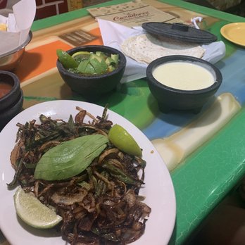 Cazadorez Mexican Restaurant - Toreados - Grande, Salsa Especial - Grande, White Queso - 12 oz - Mexican Near Me - Shawnee, Oklahoma Cazadorez Mexican Restaurant - Toreados - Grande, Salsa Especial - Grande, White Queso - 12 oz - Mexican Near Me - Shawnee, Oklahoma