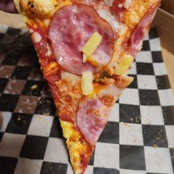 Pizza at the Cove