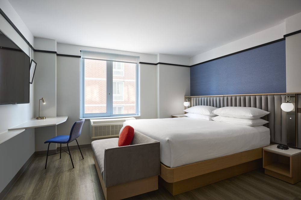 DELTA HOTELS NEW YORK TIMES SQUARE 340 W 40th St, New York, New York Hotels Phone Number