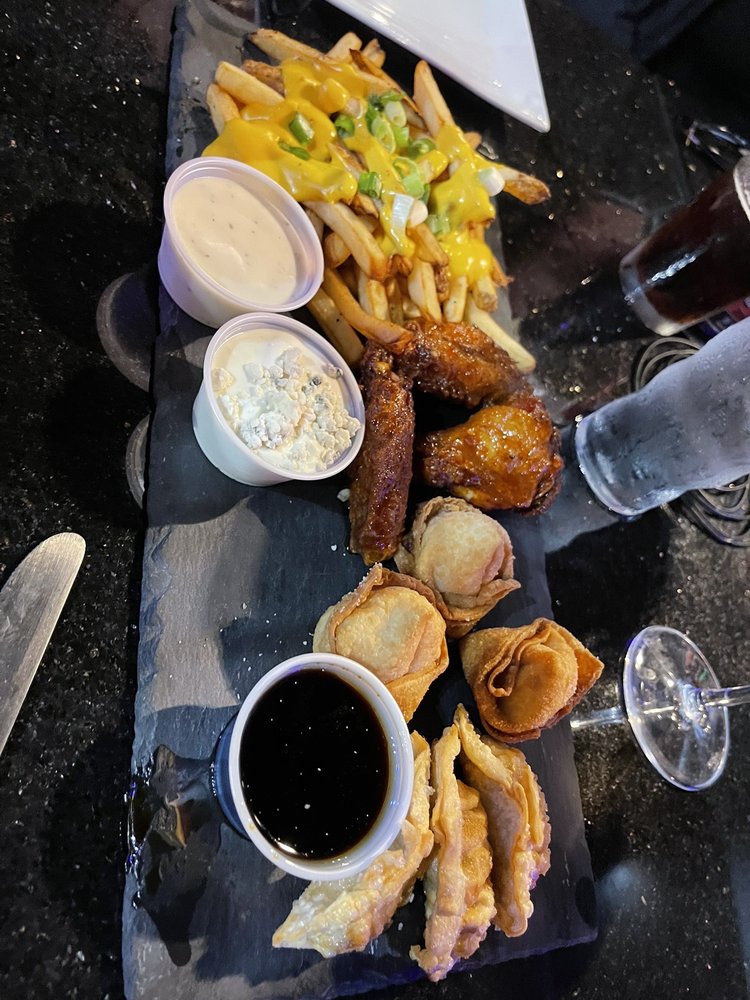 FLASHBACK RETRO ARCADE + BAR + GRILLE Updated October 2024 47