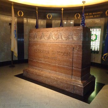 Lincoln Tomb - Marble Marker Ten Feet Above Abraham Lincoln's Place of Burial - Landmarks & Historical Buildings Near Me - Springfield, Illinois Lincoln Tomb - Marble Marker Ten Feet Above Abraham Lincoln's Place of Burial - Landmarks & Historical Buildings Near Me - Springfield, Illinois