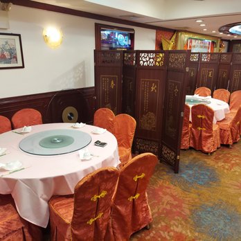 Howong Seafood Restaurant - Inside - Seafood Near Me - Brooklyn, New York Howong Seafood Restaurant - Inside - Seafood Near Me - Brooklyn, New York
