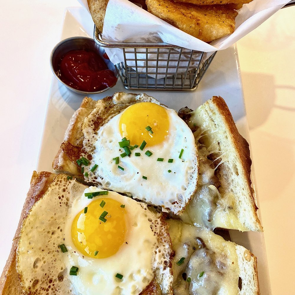 La Provence Restaurant - Bloomingdales - Breakfast Balboa on baguette - American Near Me - White Plains, New York La Provence Restaurant - Bloomingdales - Breakfast Balboa on baguette - American Near Me - White Plains, New York