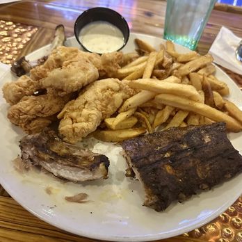 Miller's Ale House - ZINGERS® COMBO - American Near Me - Hollywood, Florida Miller's Ale House - ZINGERS® COMBO - American Near Me - Hollywood, Florida