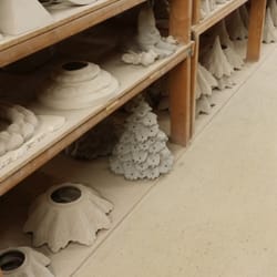 Ceramics by Bob & Hazel - Ceramic nostalgia christmas tree