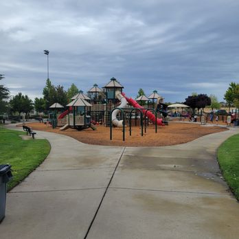 Camp Whitney Park - Parks Near Me - Rocklin, California