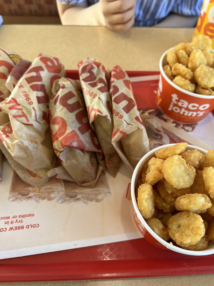 TACO JOHN’S Updated July 2024 14 Photos 1115 W Lewis St