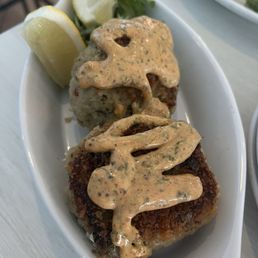 Island Crab Cakes