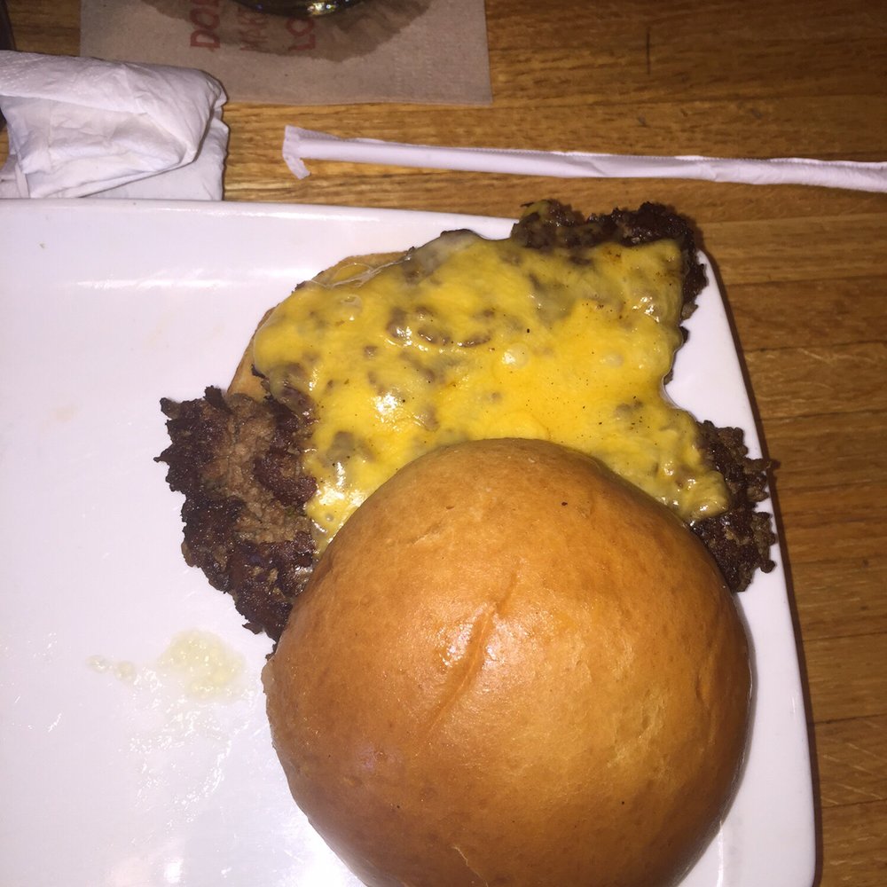 Applebee's Grill + Bar - Cheeseburger - Sports Bars Near Me - Carlisle, Pennsylvania