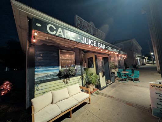 Crazy Burger Cafe and Juice Bar by null