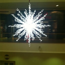 Holiday decor is underway at the Savannah Mall Holiday decor is underway at the Savannah Mall