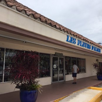 Les Fleurs D'Almir - Entrance in a small strip center on East Palmetto Park Road. Less than one block west of intracoastal. - Florists Near Me - Boca Raton, Florida Les Fleurs D'Almir - Entrance in a small strip center on East Palmetto Park Road. Less than one block west of intracoastal. - Florists Near Me - Boca Raton, Florida