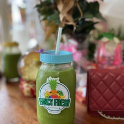 Fancy Fresh Food Shop - POWER GREEN Smoothie  papaya * mango * lemon * ginger * mint * kale * honey