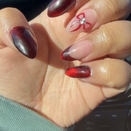 Cat eye nail design Cat eye nail design