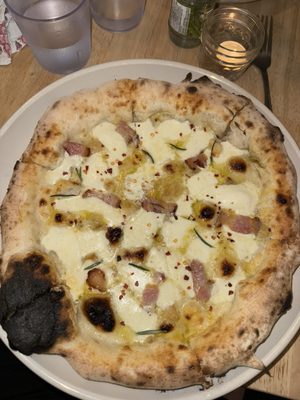 Aglio Pizzeria by null