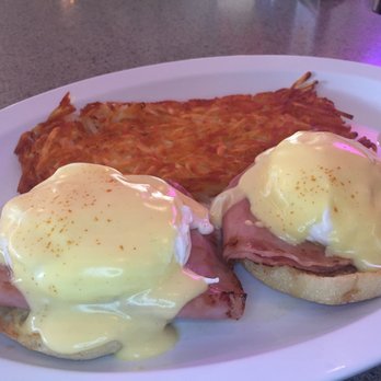 Temptations Cafe - Eggs Eggs Benedict with hash browns. - American Near Me - Scottsdale, Arizona Temptations Cafe - Eggs Eggs Benedict with hash browns. - American Near Me - Scottsdale, Arizona