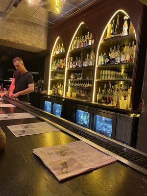 Hidden Bar at Noelle by null