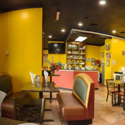 Al Maidah Indian Restaurant  - Dining room panorama