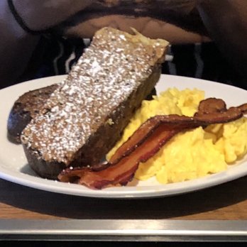 Slappy Cakes - Banana bread french toast - Breakfast & Brunch Near Me - Lahaina, Hawaii
