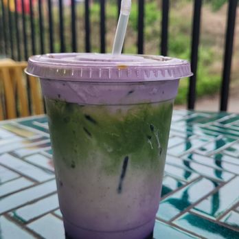 The B  Hive - Ubee matcha latte - Coffee Roasteries Near Me - Burlington, Connecticut