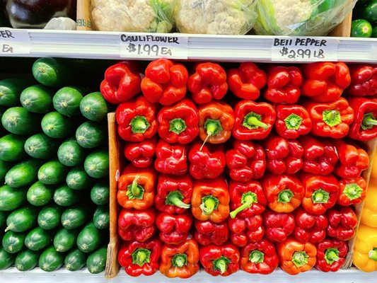 25th & Clement Produce Market by null