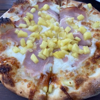 Stag Bar + Kitchen - Haole pizza - Pizza Near Me - Newport Beach, California