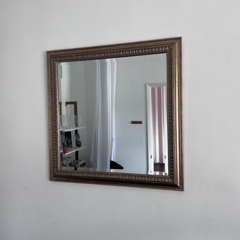 HandyJoe - Mirror - Handyman Near Me