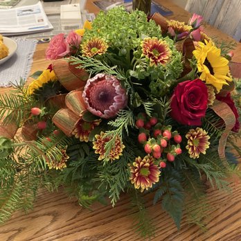 Hummel's Flowers - It looks even prettier several days later at my friend's home! - Florists Near Me - Anchorage, Alaska