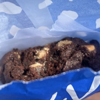 Levain Bakery - Georgetown, D.C - Dark Chocolate Peanut Butter Chip Cookie - Bakeries Near Me - Washington, DC, District of Columbia