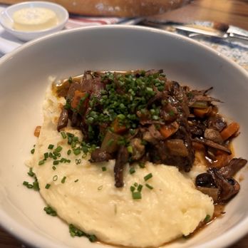 Chloe - Beef Bergeron - American Near Me - Minneapolis, Minnesota