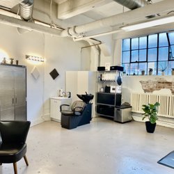 Change It Up Salon - Change It Up Salon