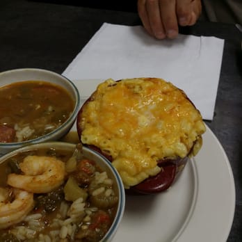 Gumbo's - HOMEMADE Mac and Cheese - New American Near Me - Mount Clemens, Michigan