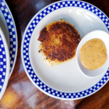 Duke's Seafood - Crab cake was apparently pretty good - Seafood Near Me - Seattle, Washington