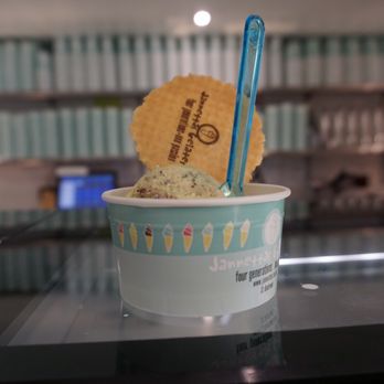Jannettas - Spulmoni - Ice Cream & Frozen Yogurt Near Me - St Andrews, FIF Jannettas - Spulmoni - Ice Cream & Frozen Yogurt Near Me - St Andrews, FIF