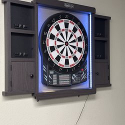 Residence Inn Portland South/Lake Oswego - Take down the board. All the darts are broken.
